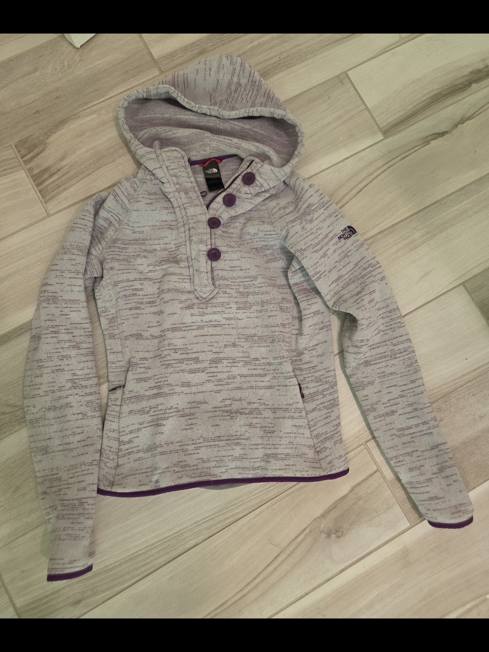The North Face Women's Heathered Light Purple Hooded Pullover